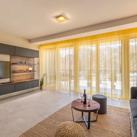 Marinelake Apartman Balatonfoeldvar By Bltn Exteriör bild