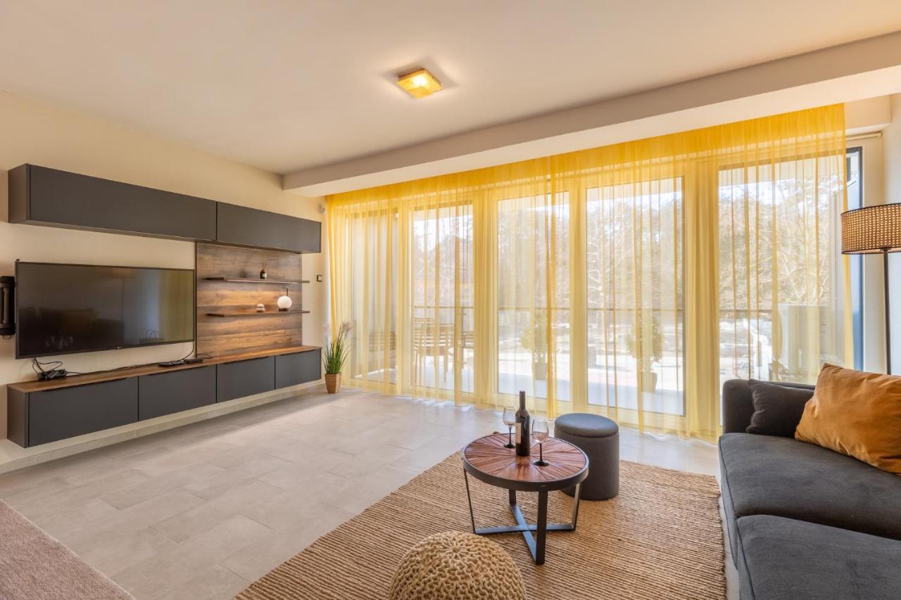 Marinelake Apartman Balatonfoeldvar By Bltn Exteriör bild