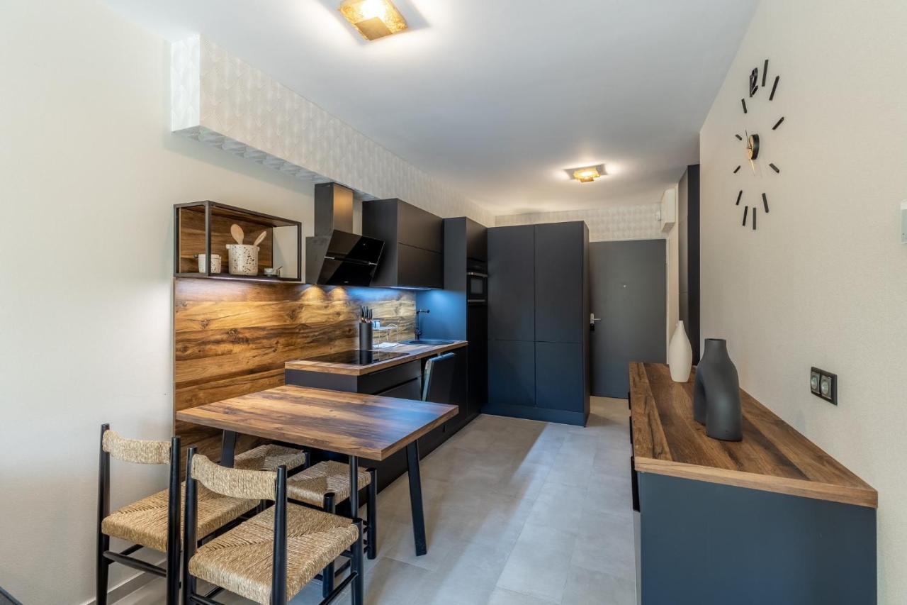 Marinelake Apartman Balatonfoeldvar By Bltn Exteriör bild