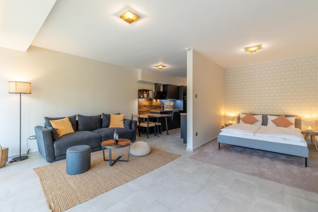 Marinelake Apartman Balatonfoeldvar By Bltn Exteriör bild